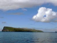 Wolke über Insel Skúvoy_Fährfahrt nach Suðuroy